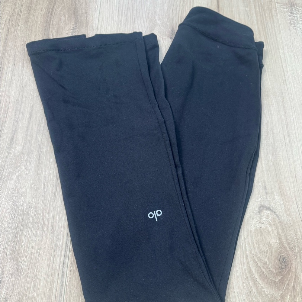ALO Yoga Charcoal Leggings